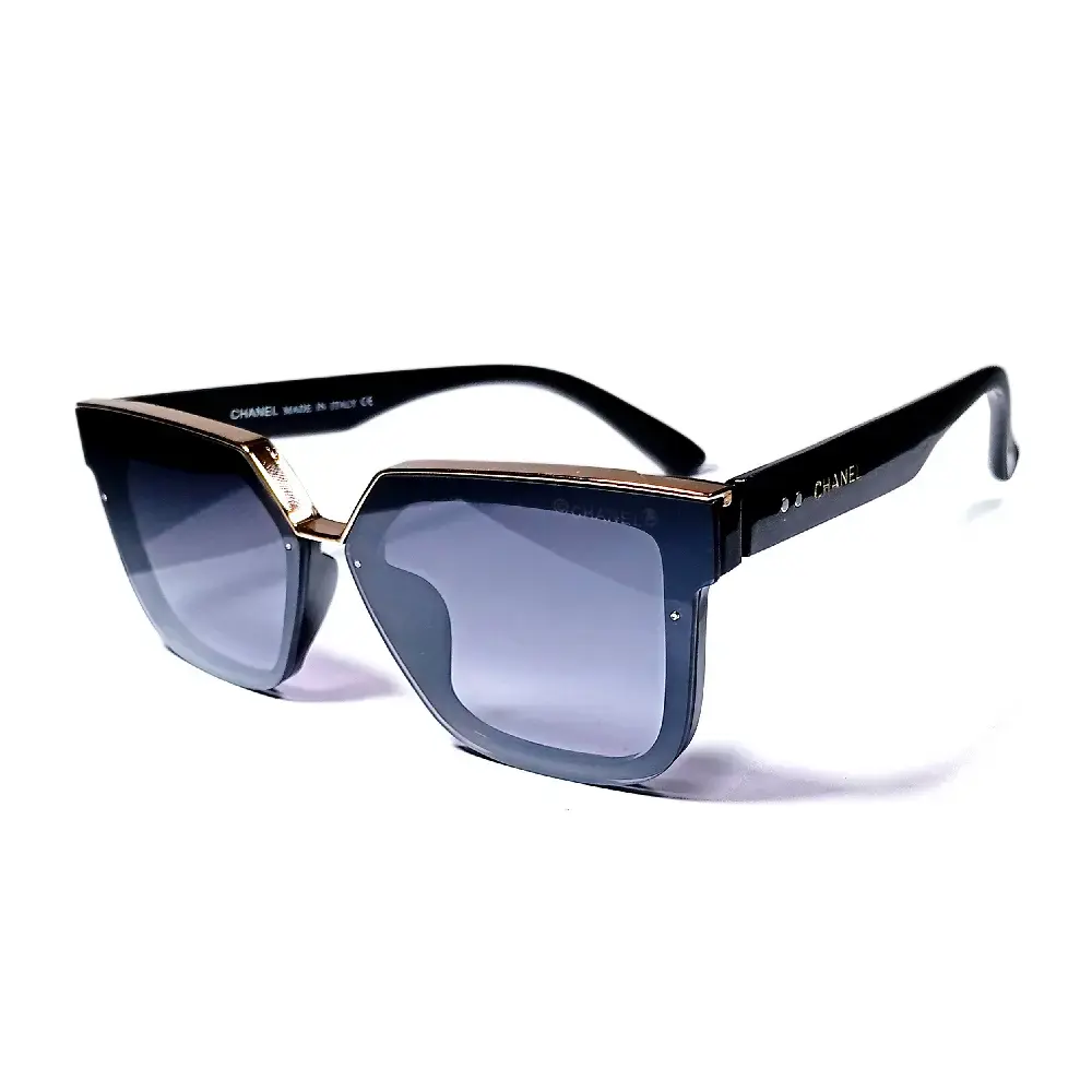 renoor-chanel-ch7899-women-black-angle.webp عینک آفتابی زنانه CHANEL - کد CH7199 - تصویر 1
